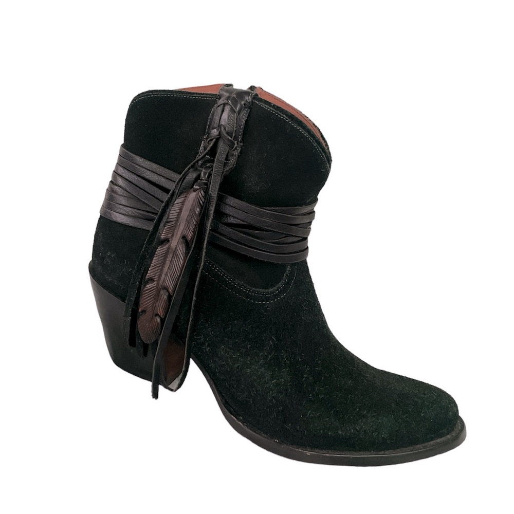Lucchese Robyn Feather Boots Black Sz 10 B EUC Boho Style Suede Leather